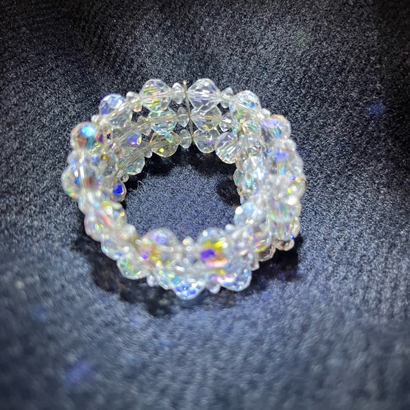 Jewelry - Crystal Beaded Bracelet vintage